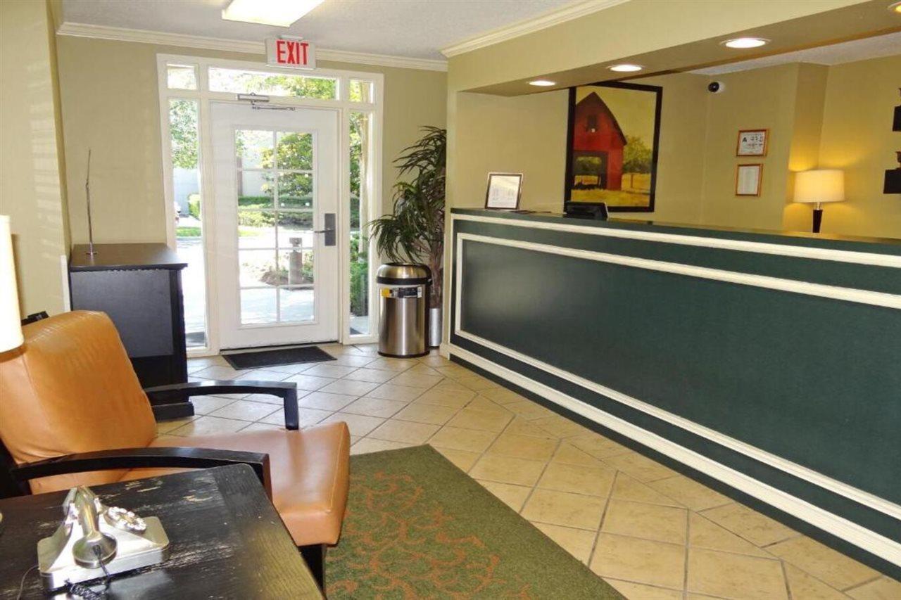 Extended Stay America Select Suites - Durham - University - Ivy Creek Blvd Exteriör bild