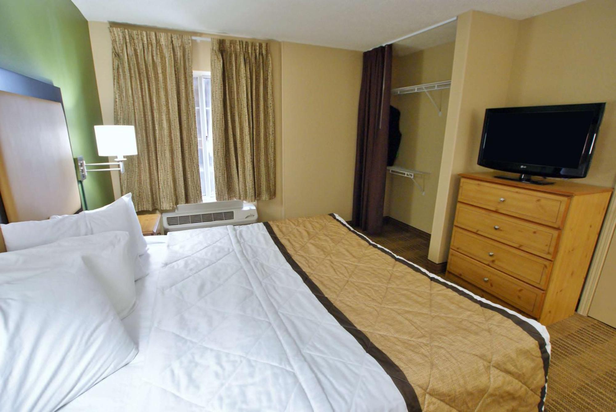 Extended Stay America Select Suites - Durham - University - Ivy Creek Blvd Exteriör bild