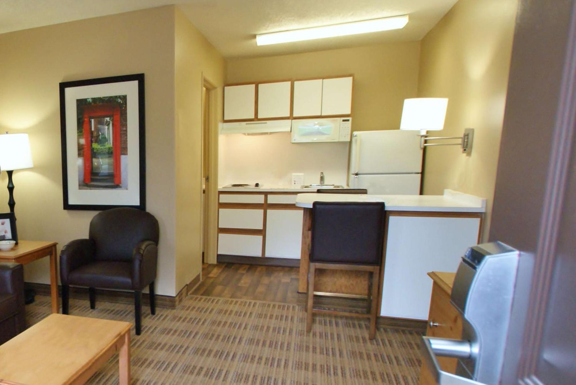 Extended Stay America Select Suites - Durham - University - Ivy Creek Blvd Exteriör bild
