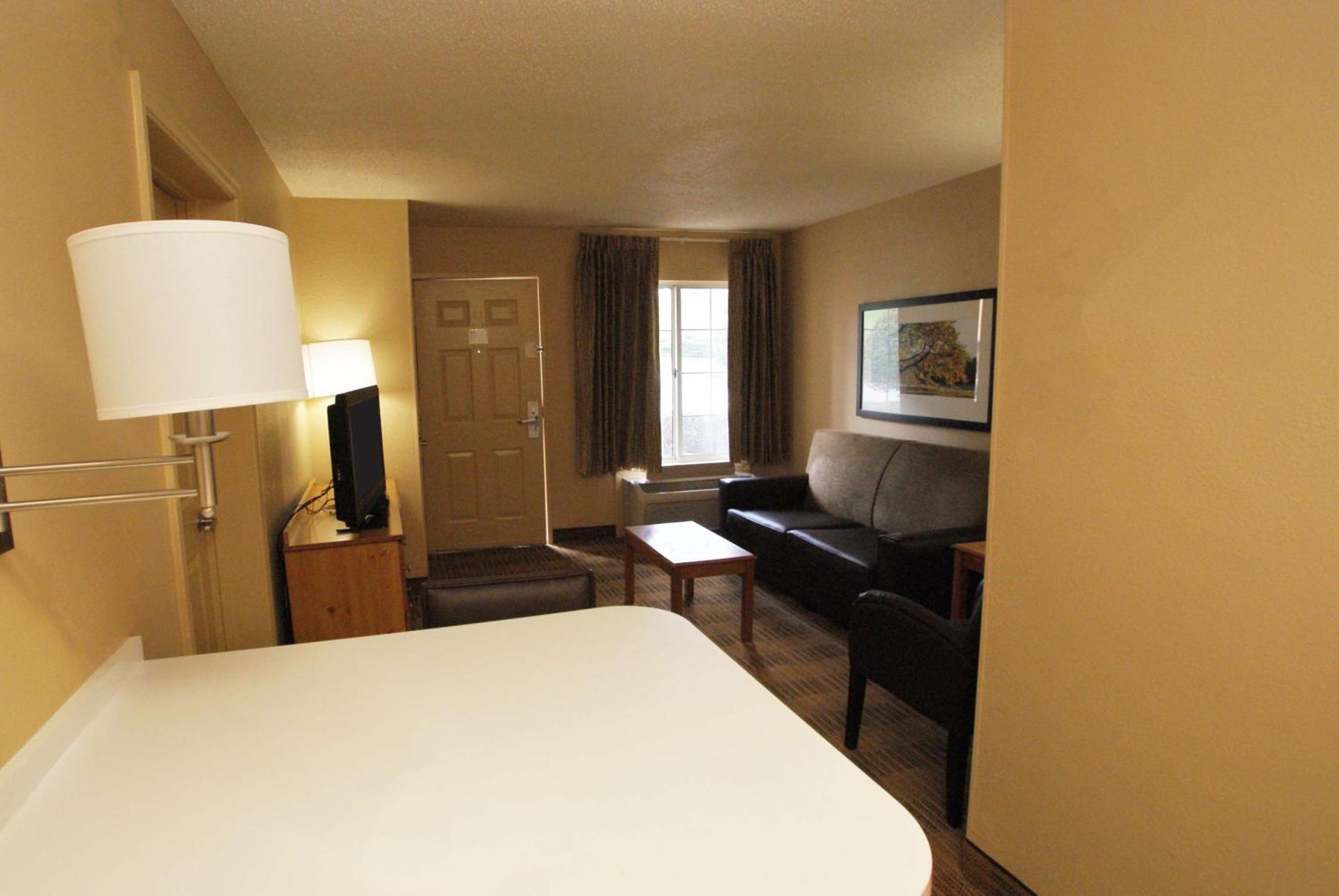 Extended Stay America Select Suites - Durham - University - Ivy Creek Blvd Exteriör bild