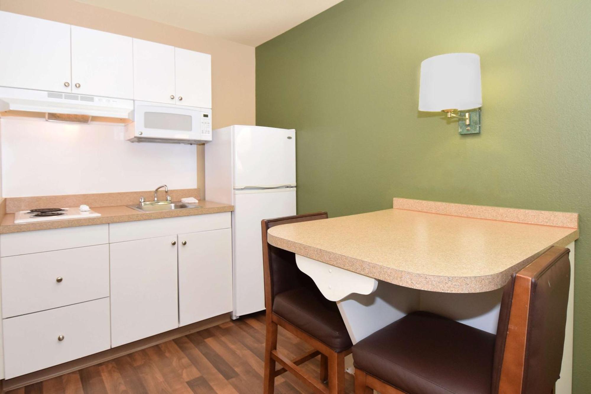 Extended Stay America Select Suites - Durham - University - Ivy Creek Blvd Exteriör bild
