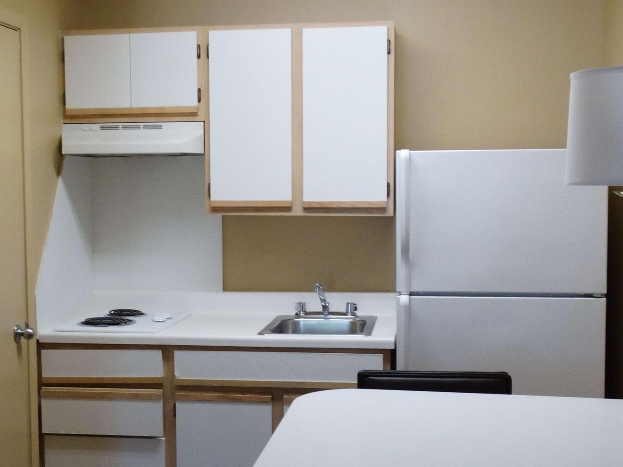 Extended Stay America Select Suites - Durham - University - Ivy Creek Blvd Exteriör bild