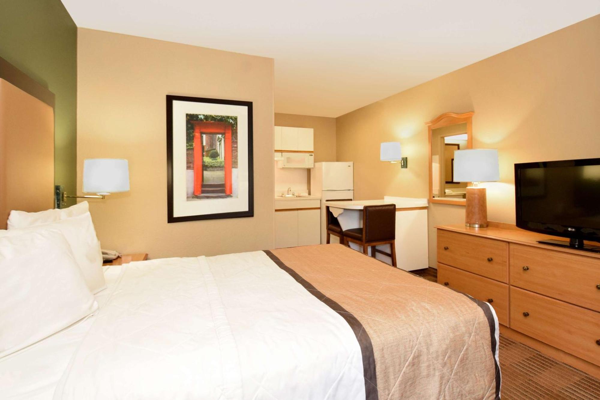 Extended Stay America Select Suites - Durham - University - Ivy Creek Blvd Exteriör bild