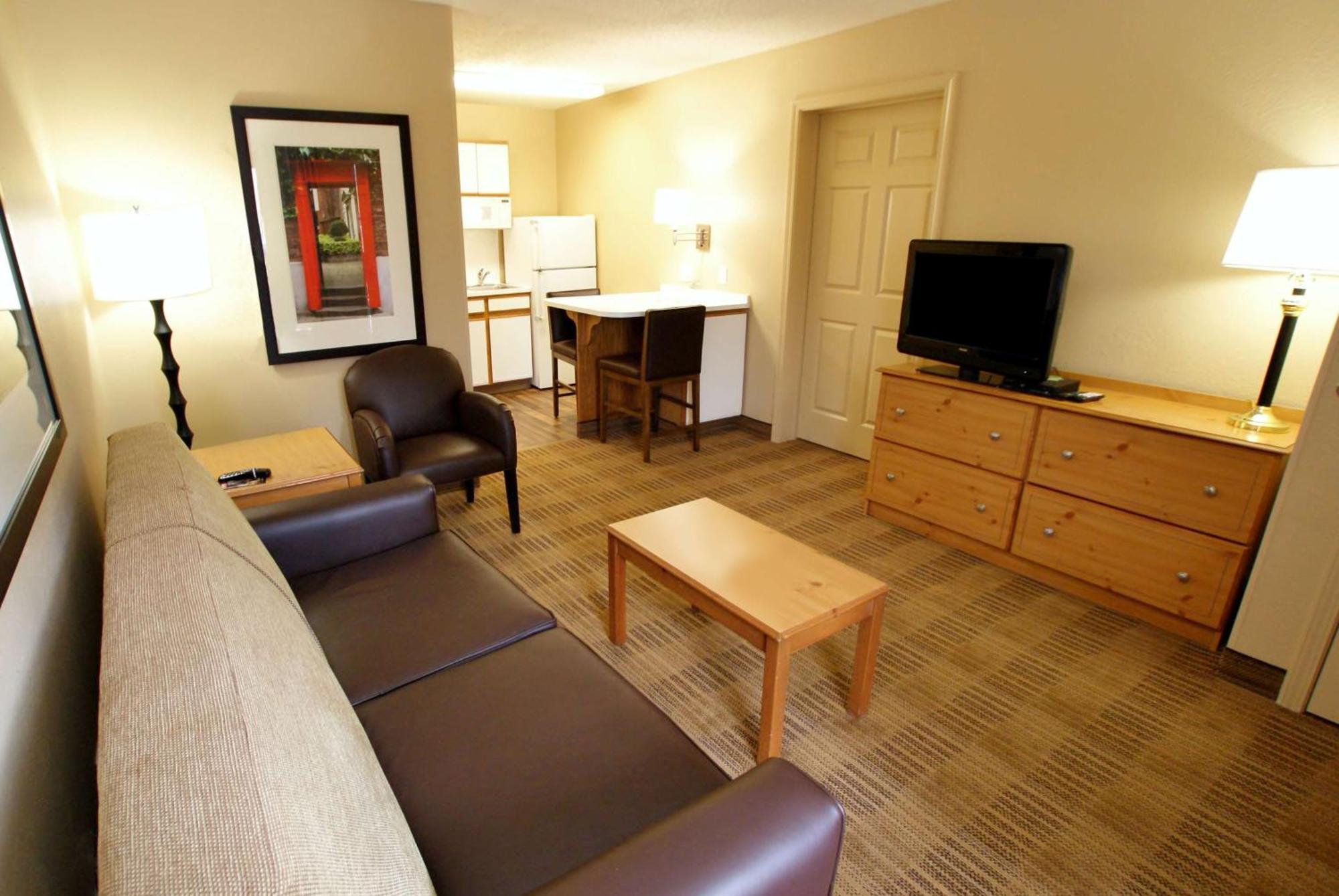 Extended Stay America Select Suites - Durham - University - Ivy Creek Blvd Exteriör bild