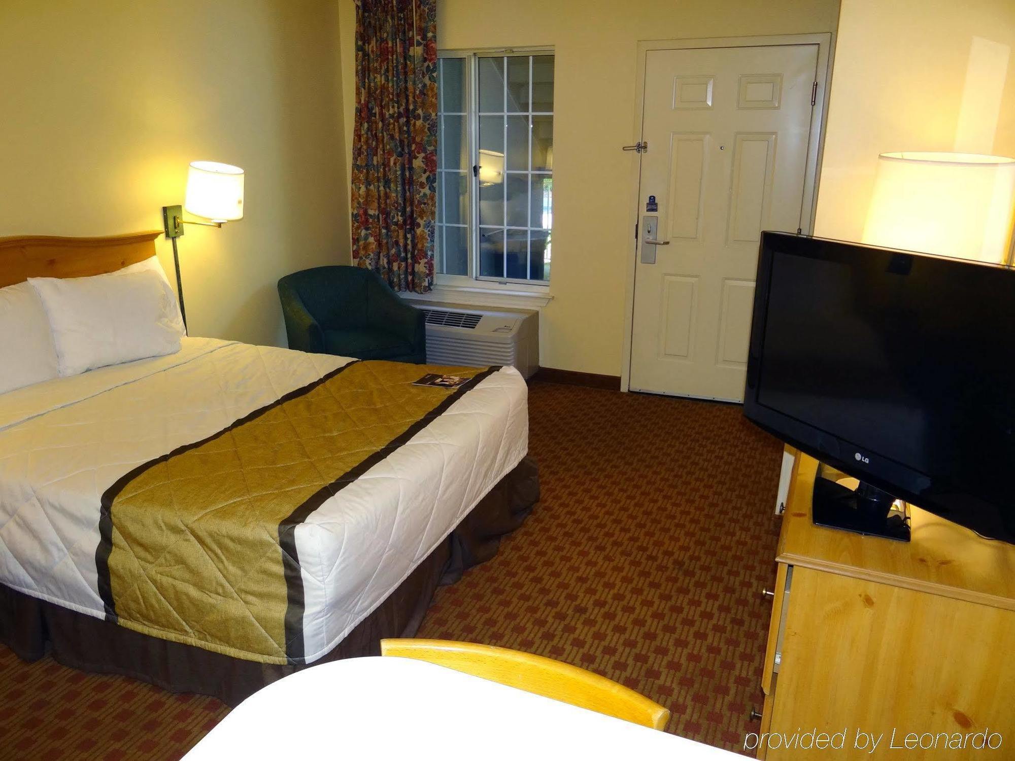 Extended Stay America Select Suites - Durham - University - Ivy Creek Blvd Exteriör bild
