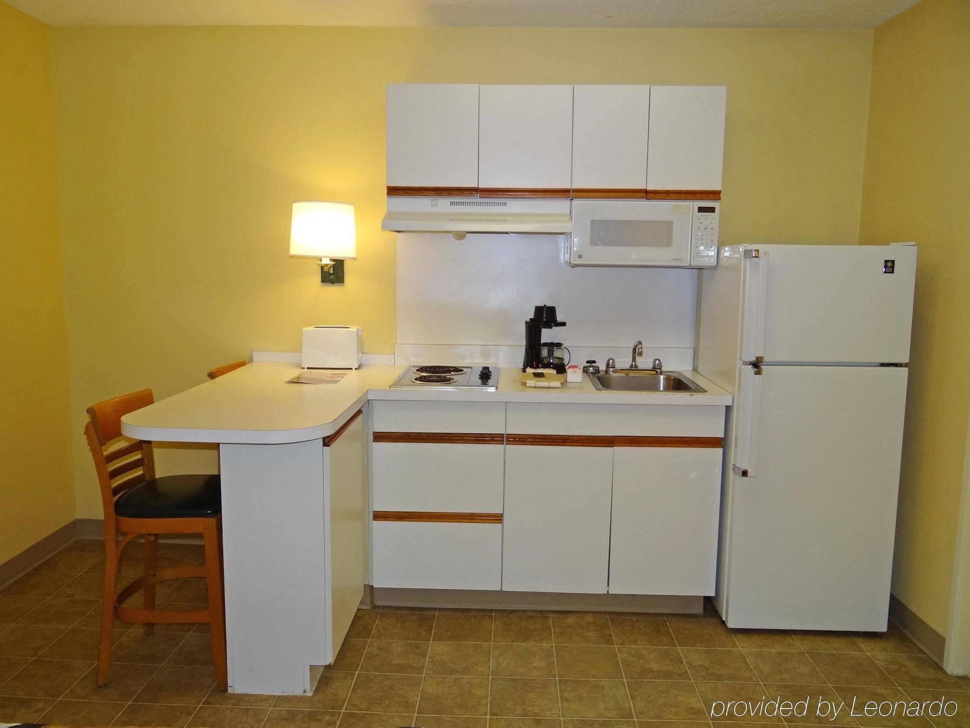 Extended Stay America Select Suites - Durham - University - Ivy Creek Blvd Exteriör bild