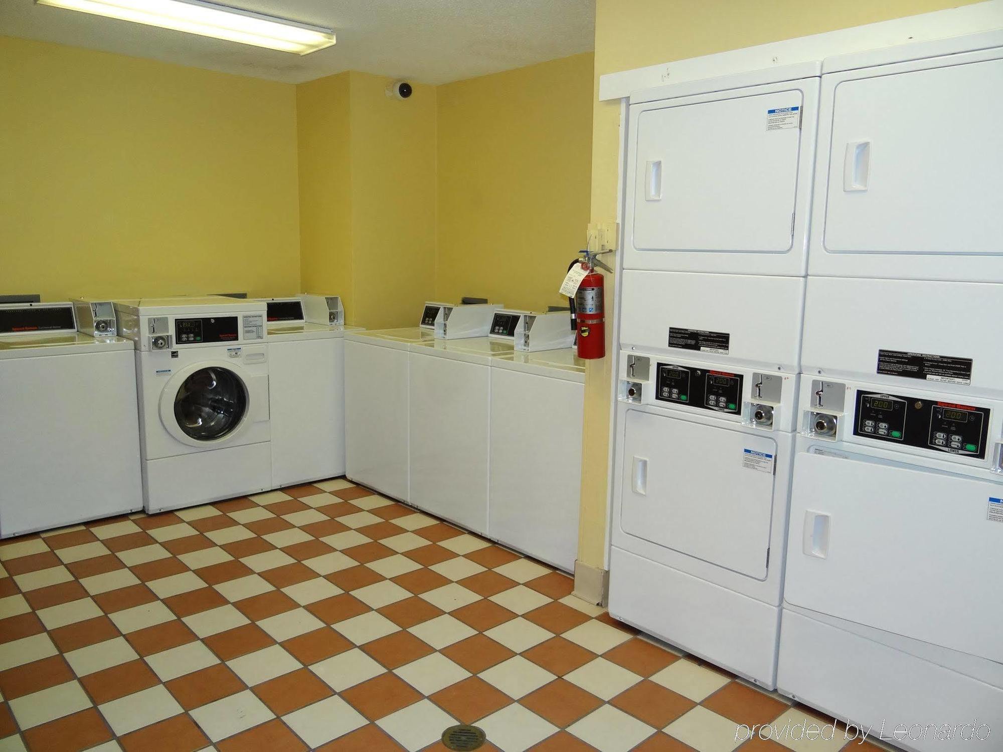 Extended Stay America Select Suites - Durham - University - Ivy Creek Blvd Exteriör bild